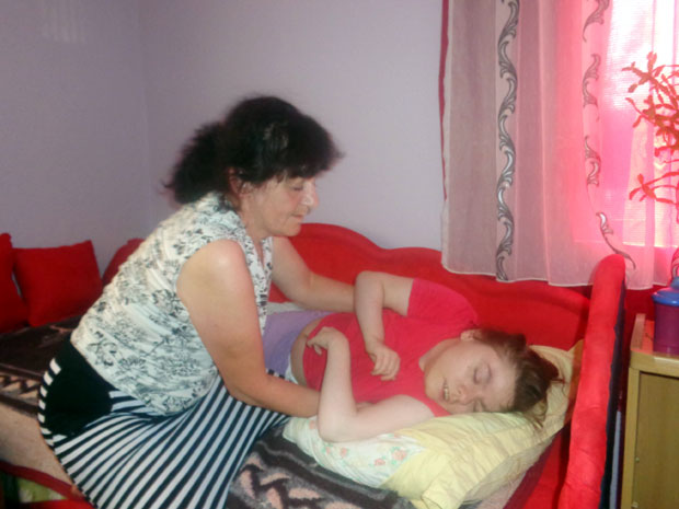 Добри људи их држе у животу